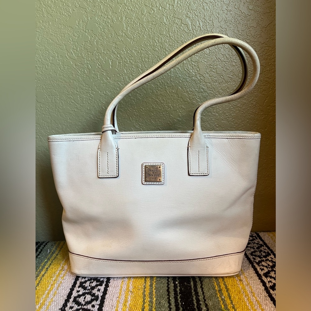 Vintage Dooney and Bourke Purse w/ Red Interior